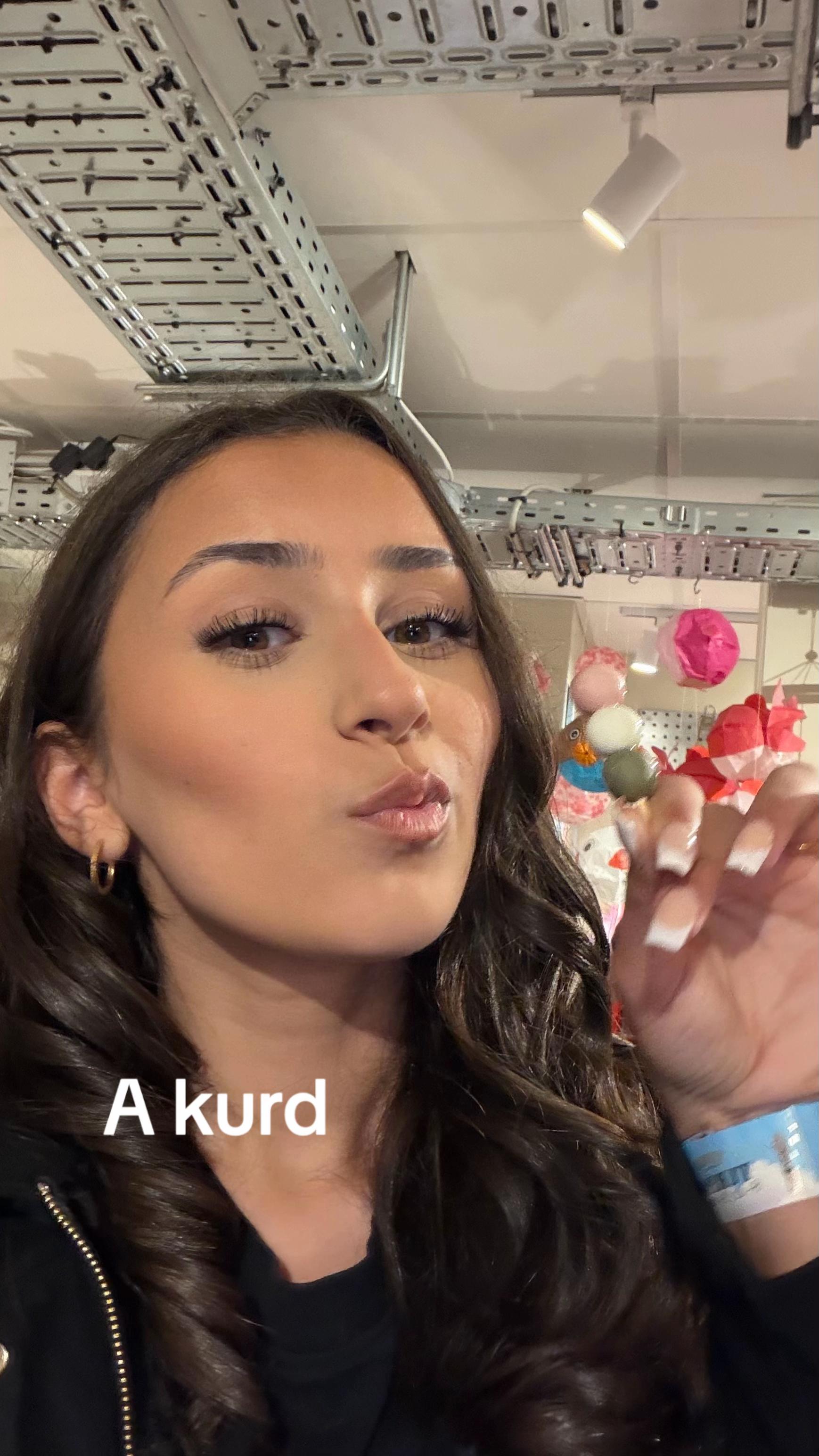 @lrajx