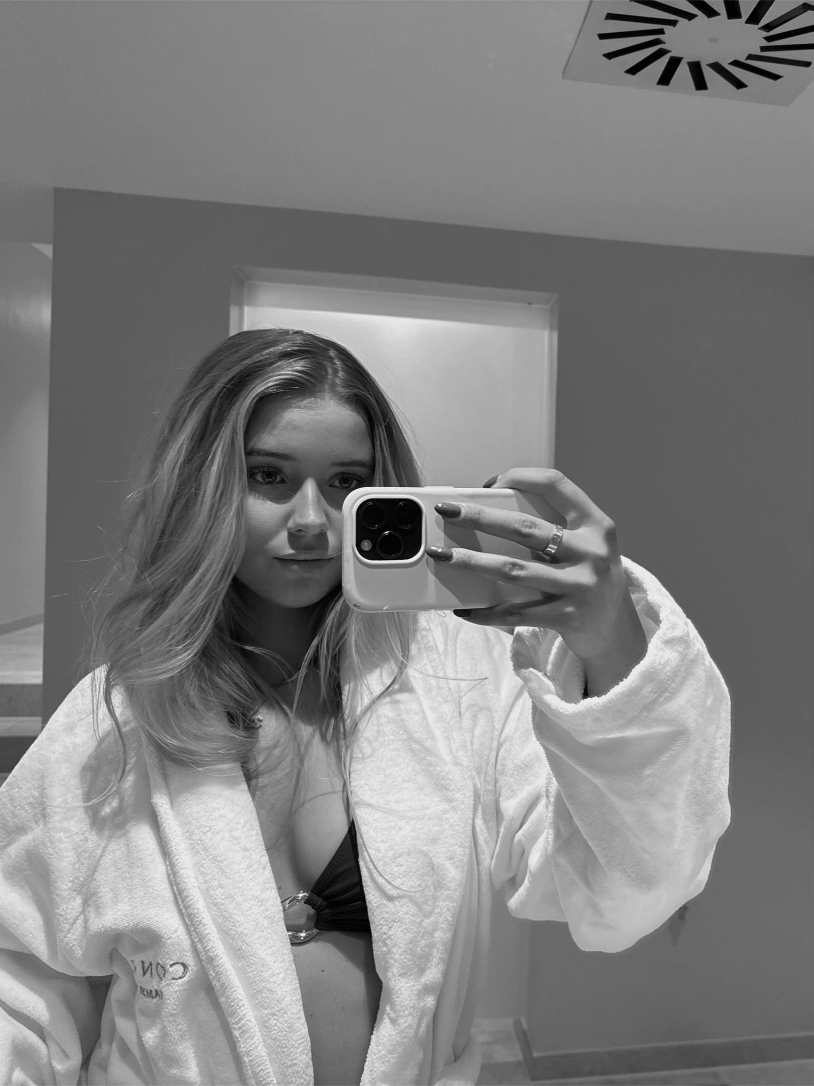 @Julie Sophia Razz