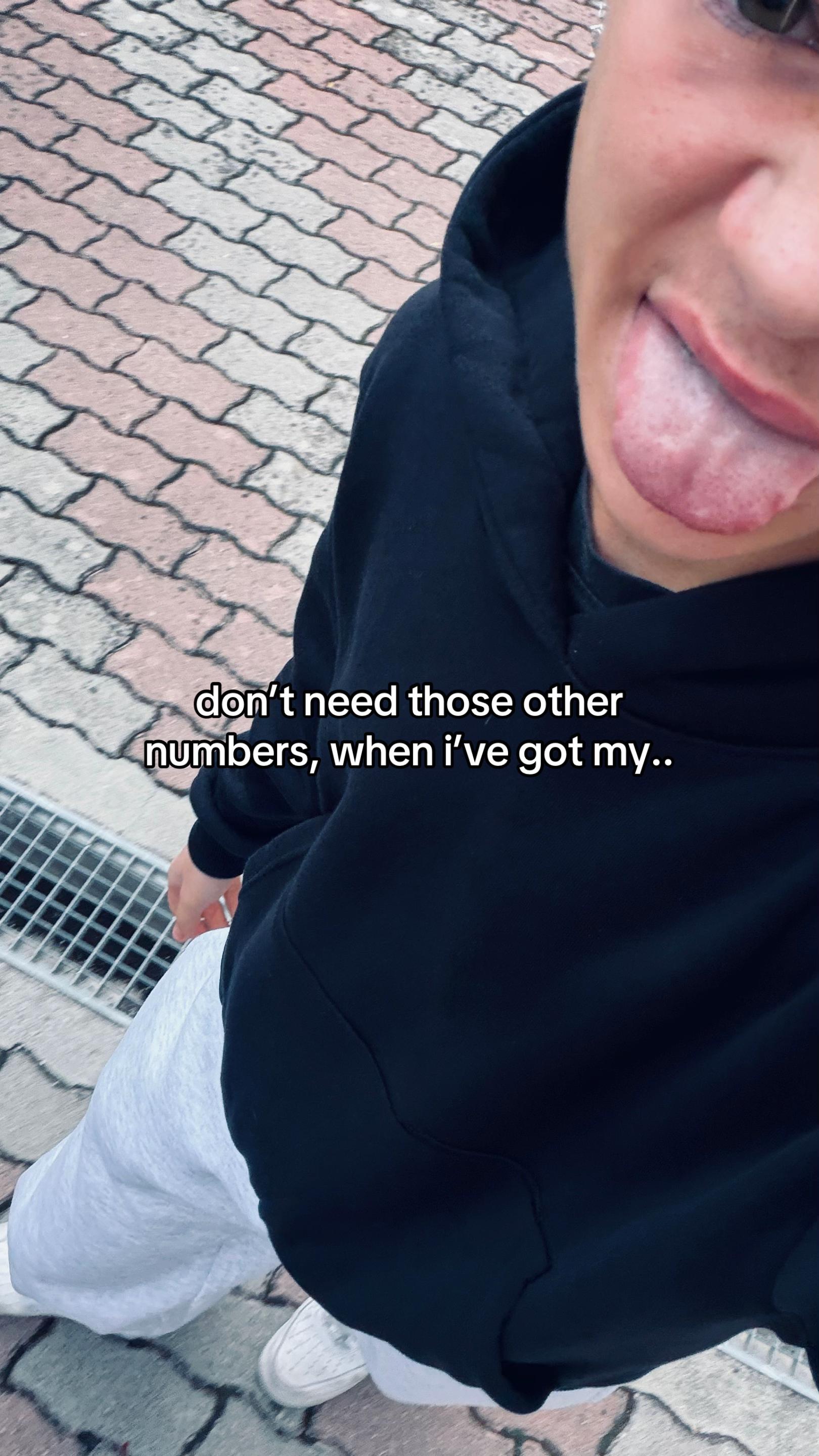 @𝒹𝑒𝓃𝒾𝑒𝓁