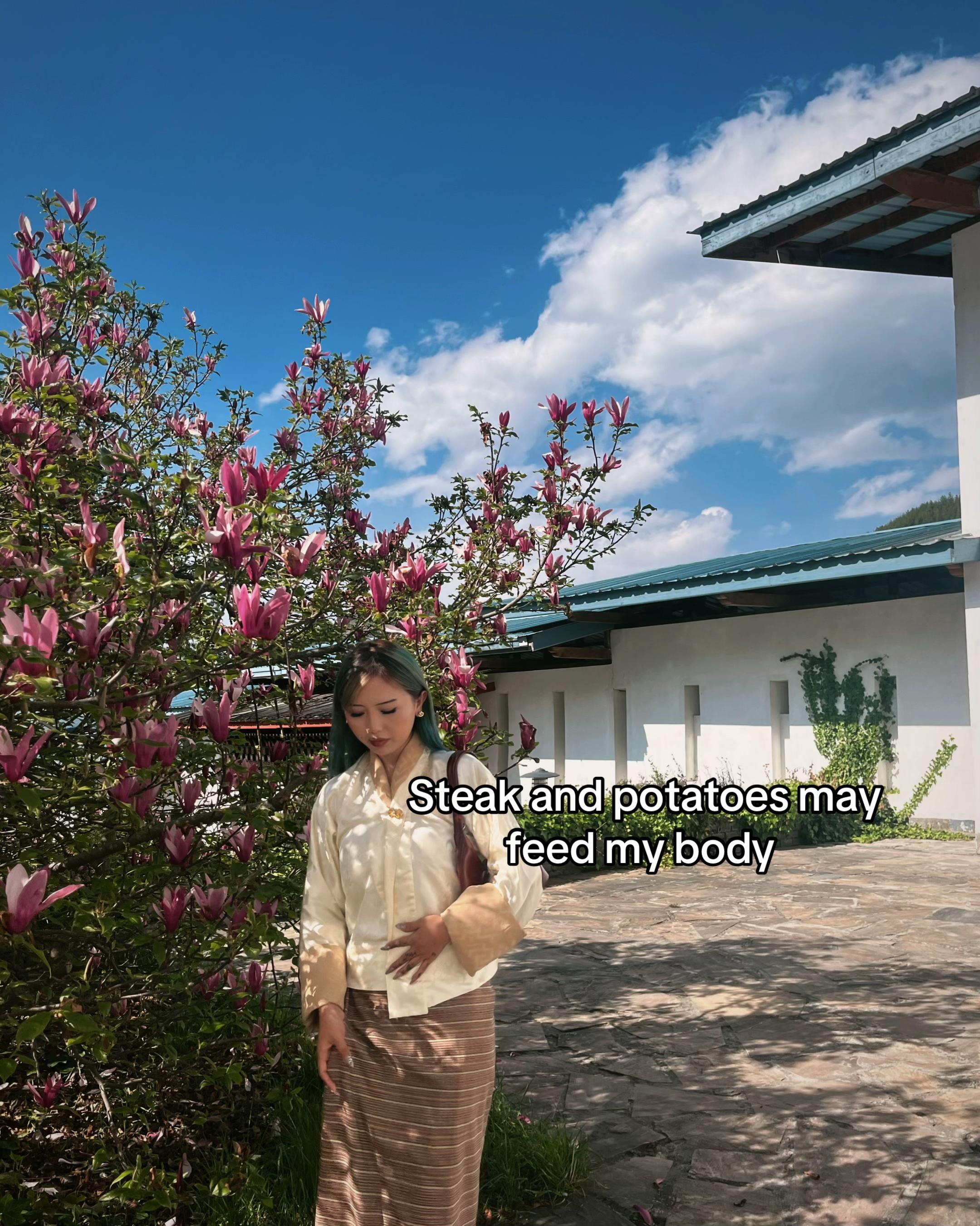 @ཡིཀས
