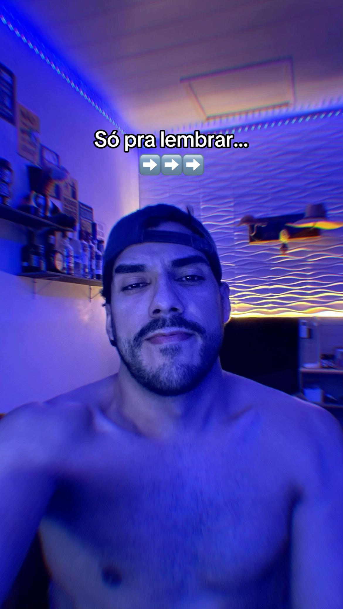 @Vitorino