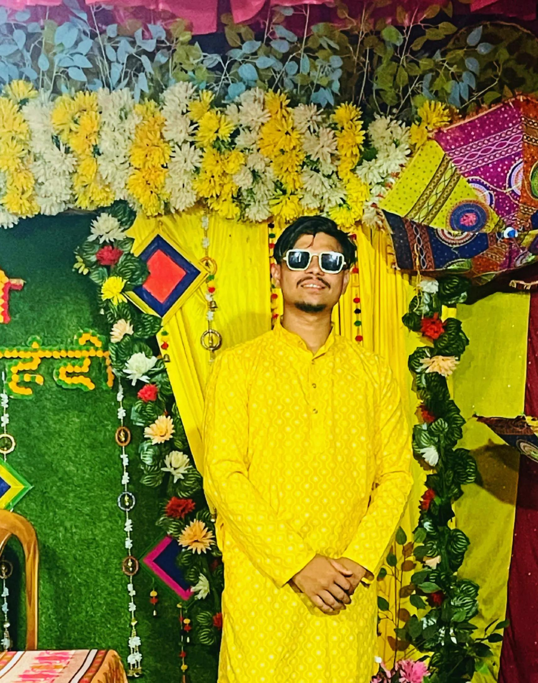 @Er.Dipesh Yadav👑💫