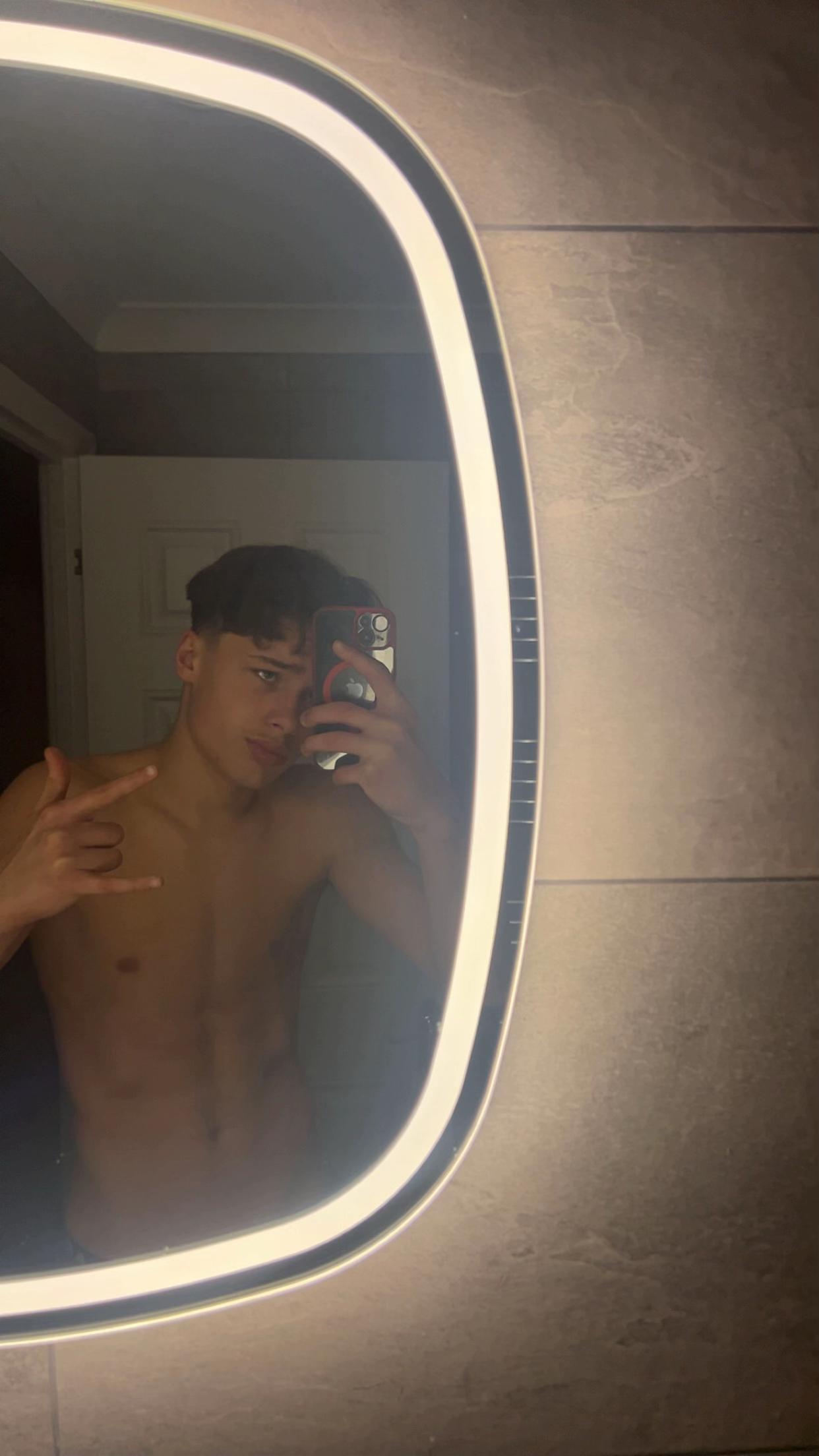 @M💫