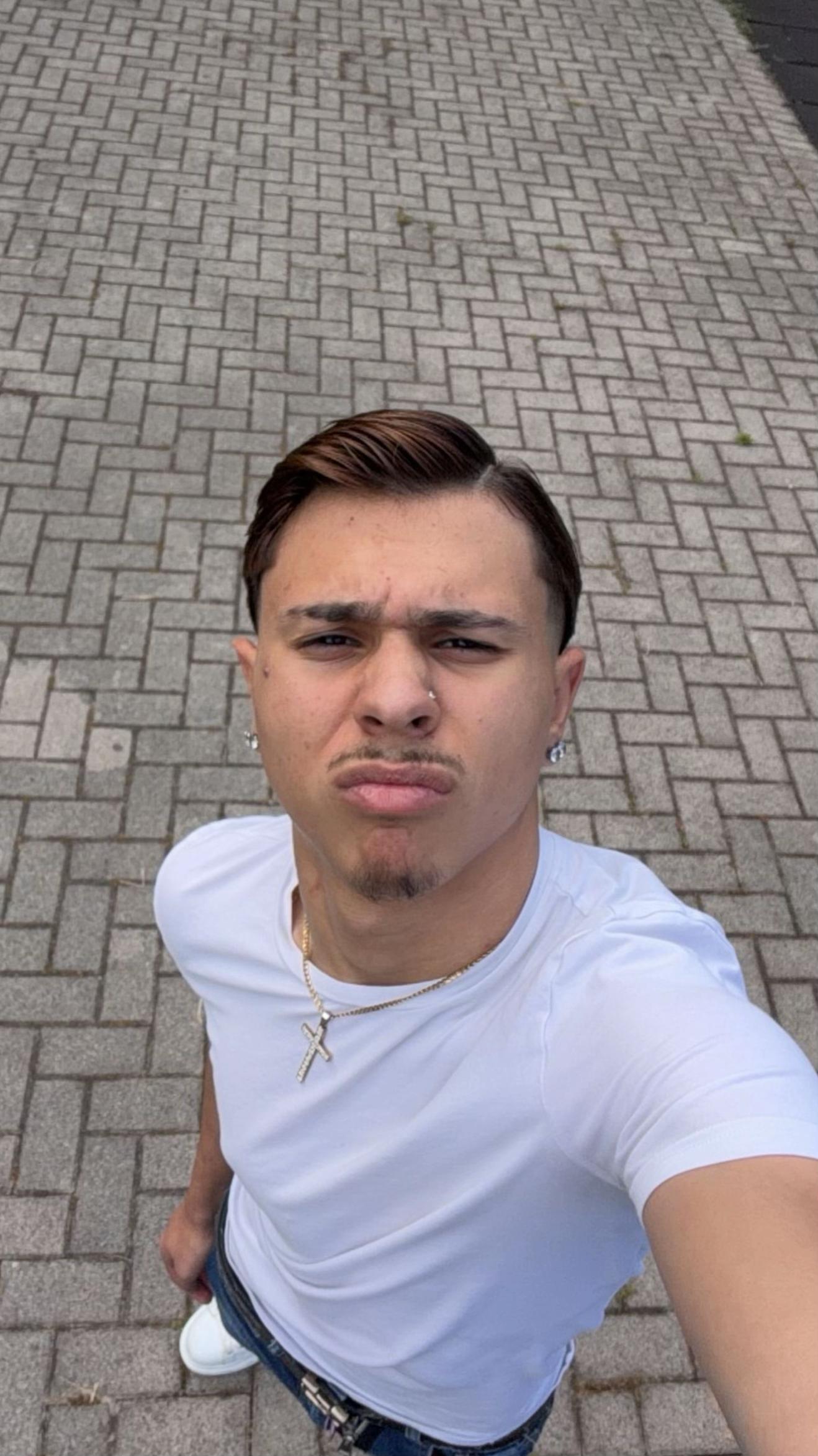 @𝐗𝐈𝐗