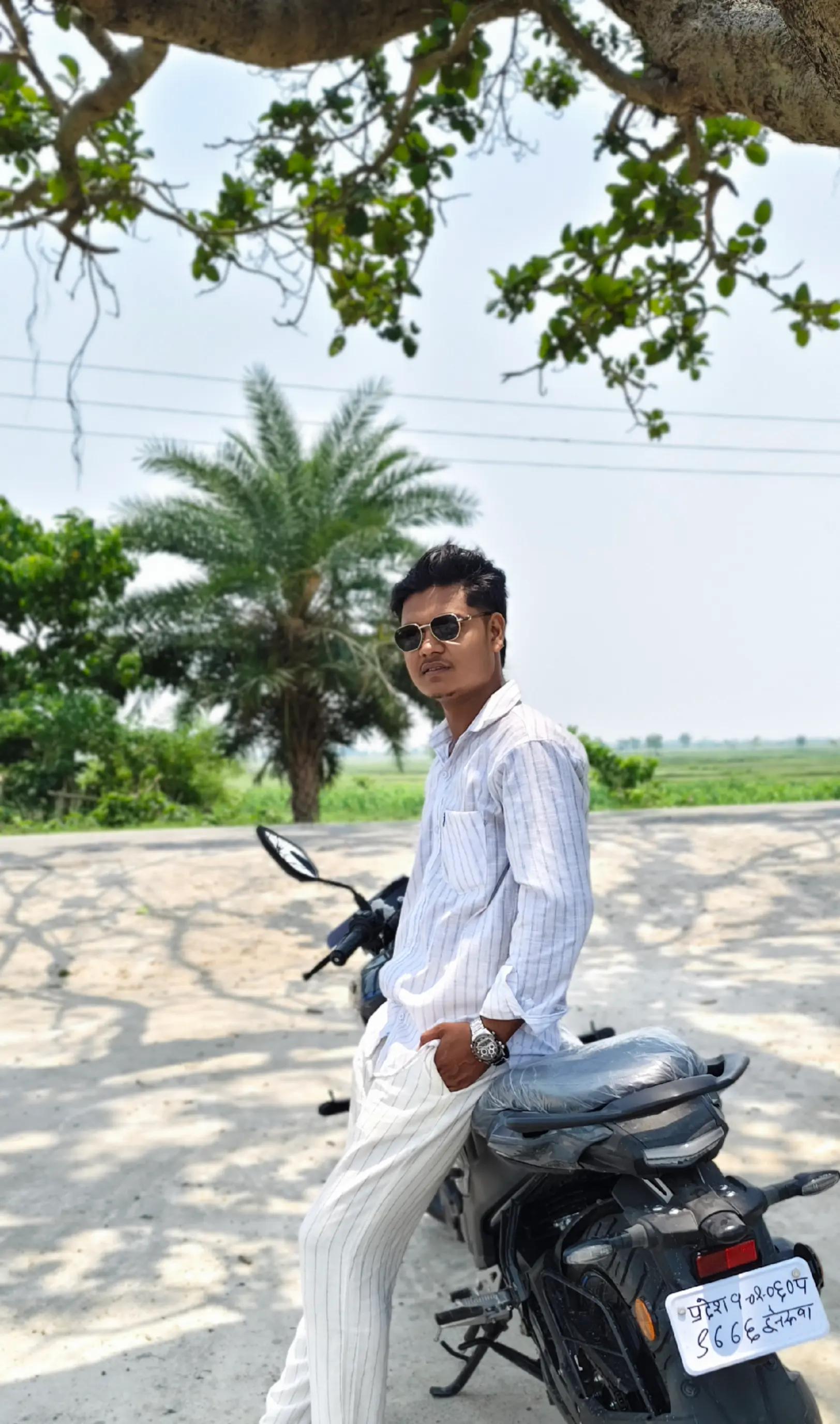 @MR__Khan_07