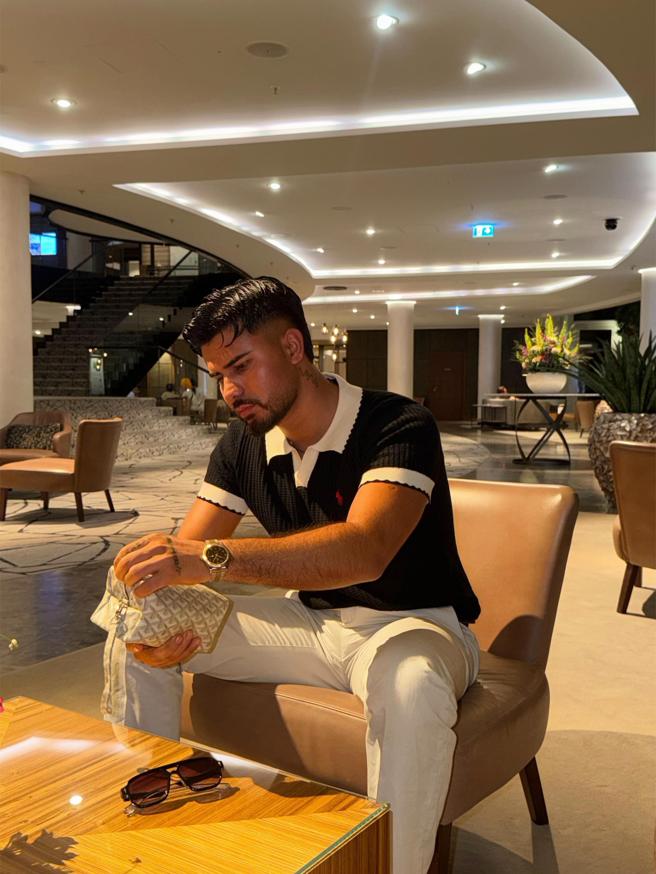 @𝐀𝐥𝐢
