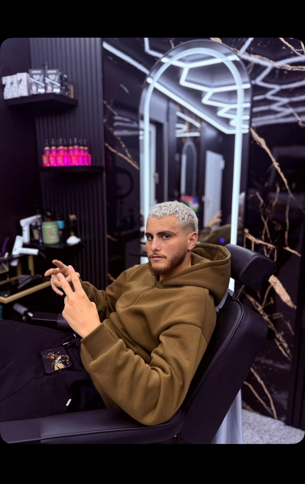 @L O C O