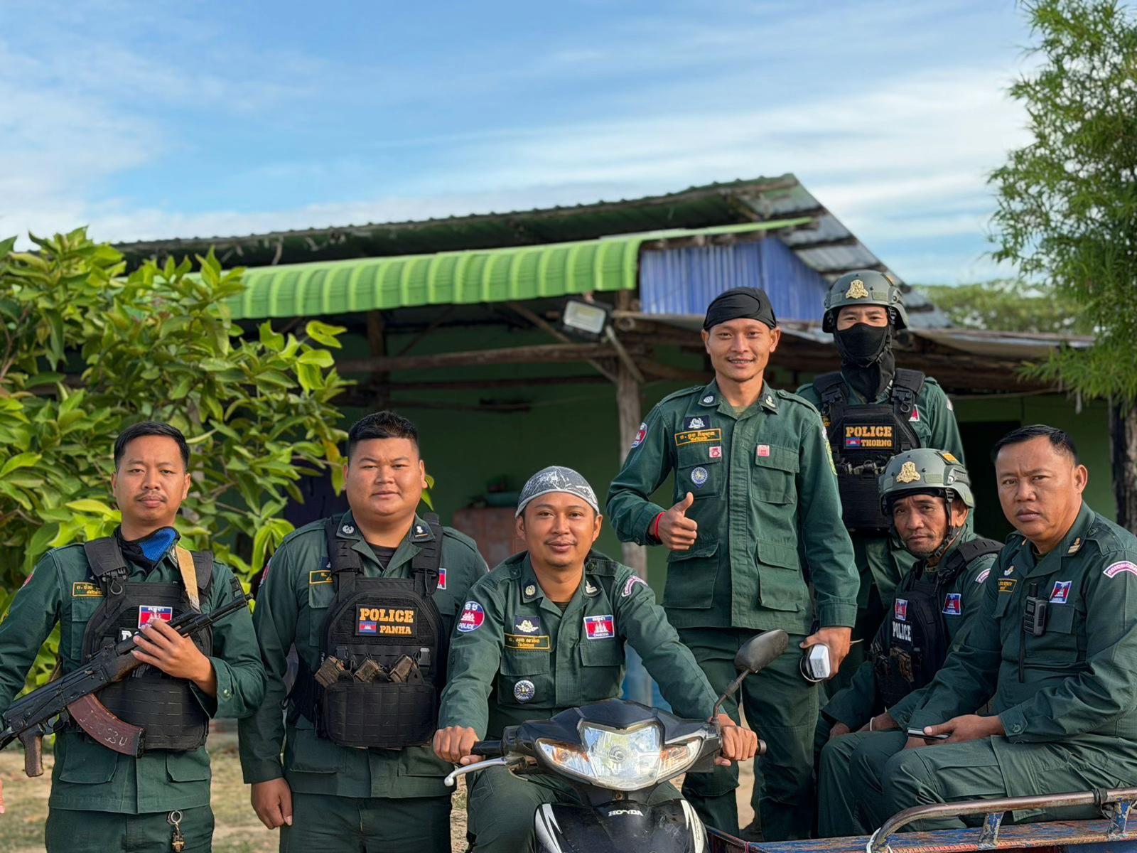 @ឥន្ទ្រីខ្មៅ ⚖️