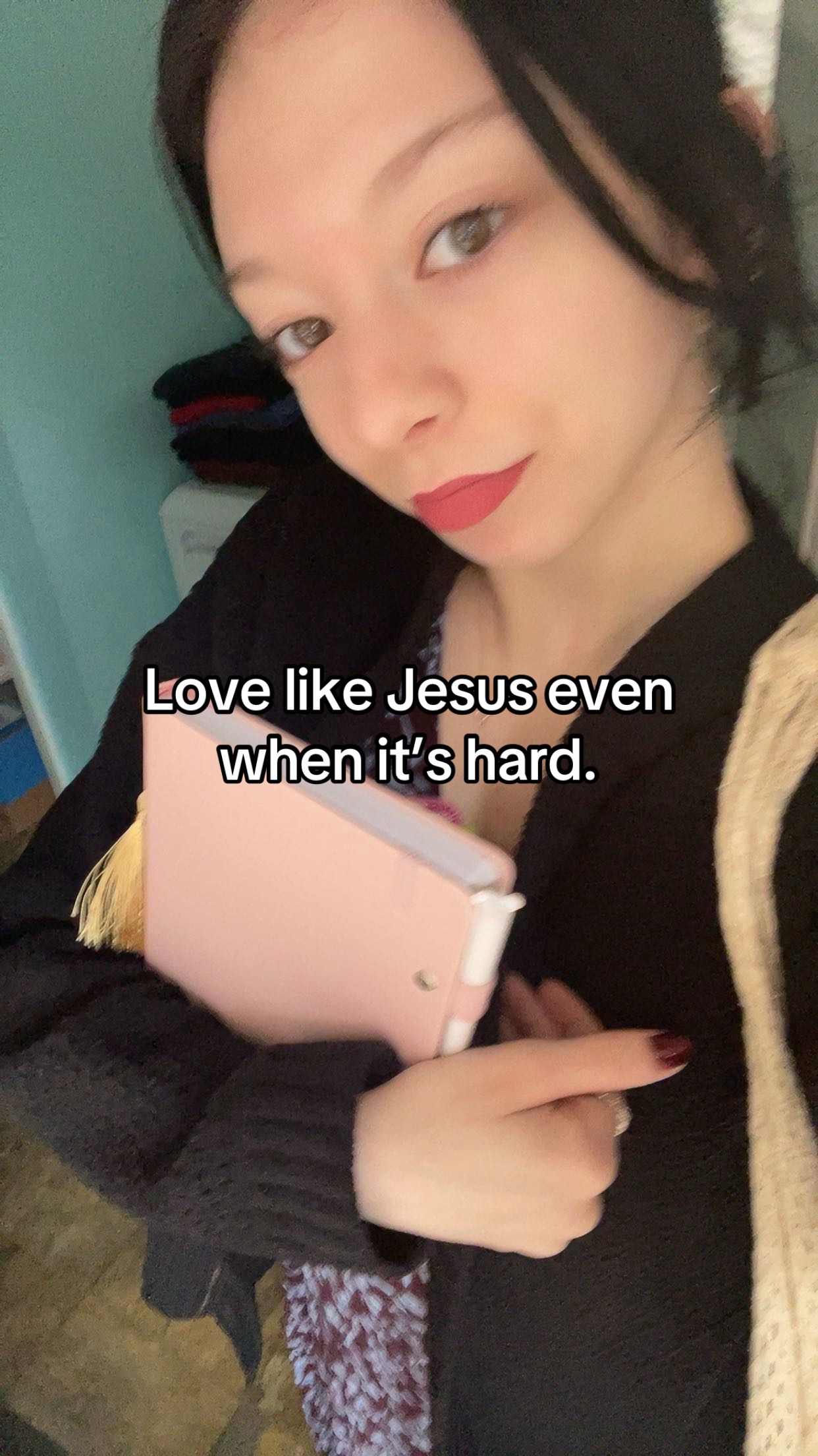 @juliannaj_jones