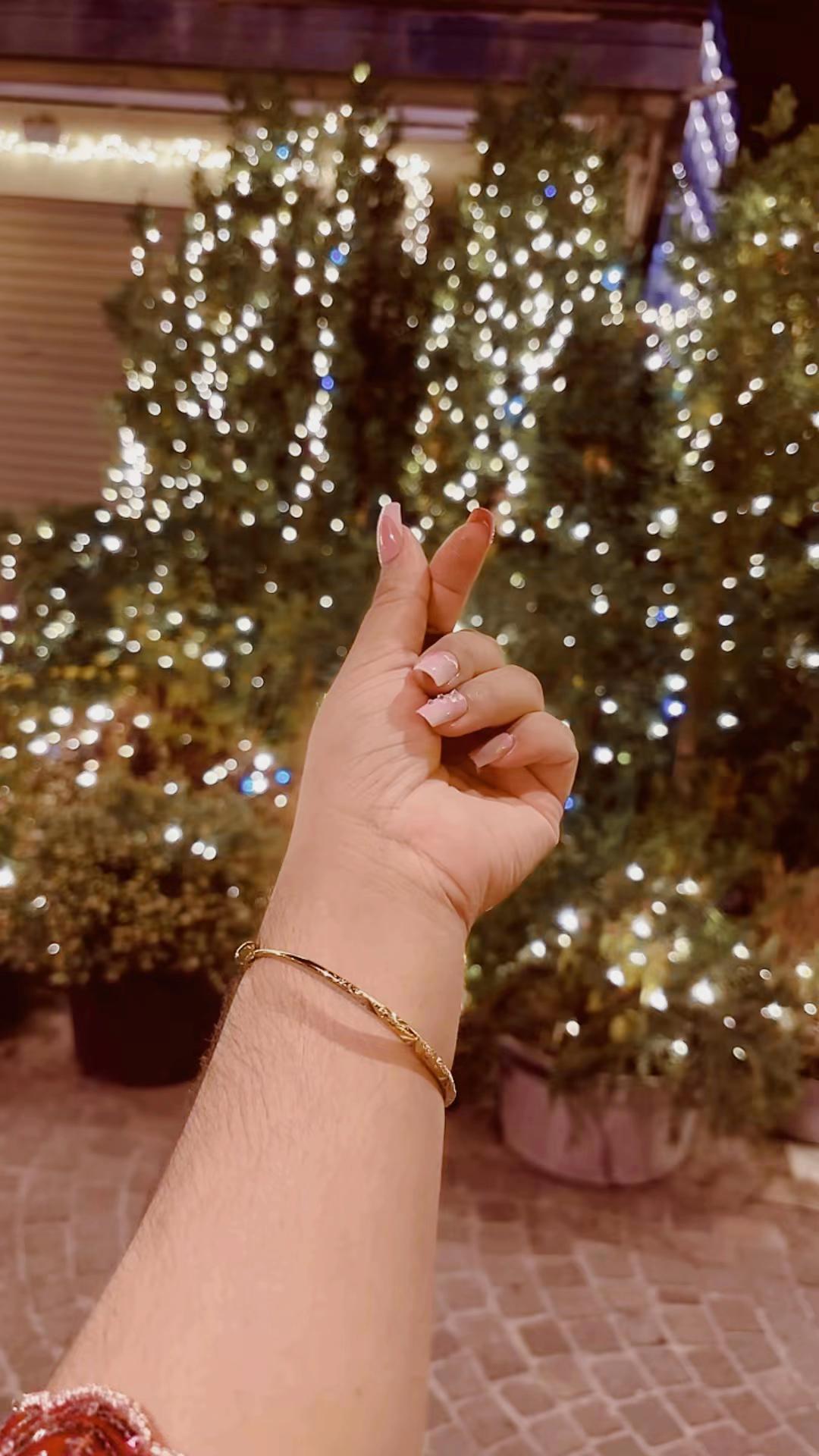 @Oishi_Jahan