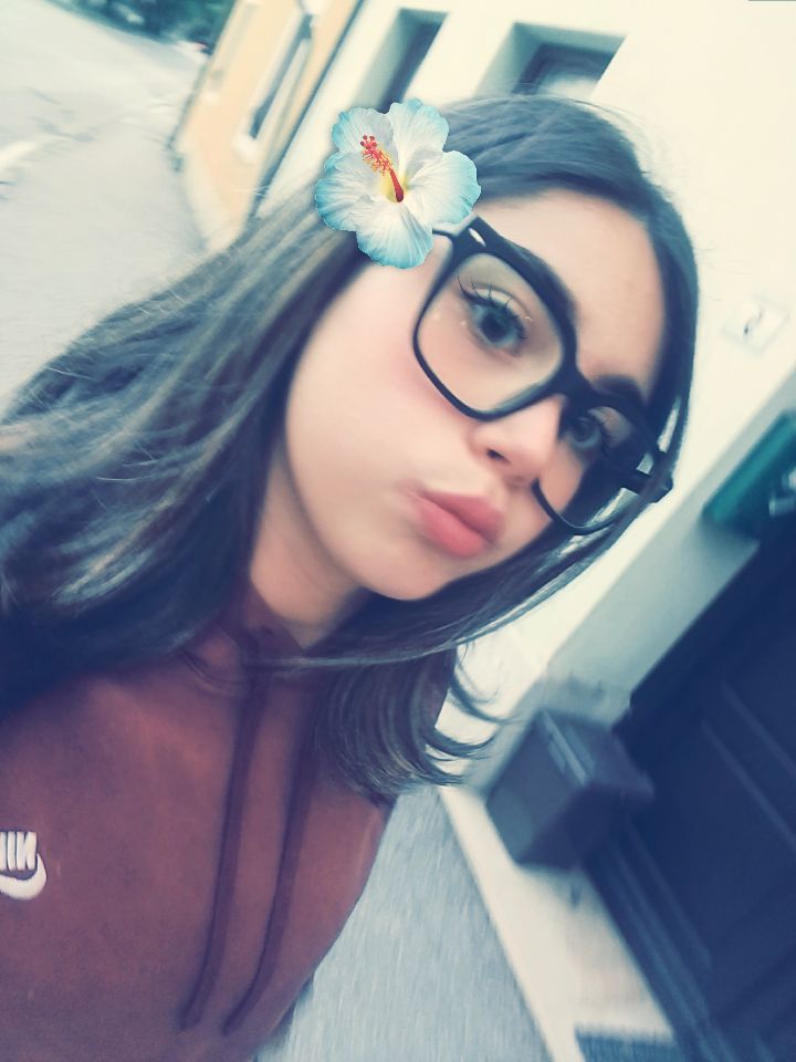 @𝐴𝑚𝑦_𝐸𝑚𝑢𝑐𝑐𝑖𝑎012