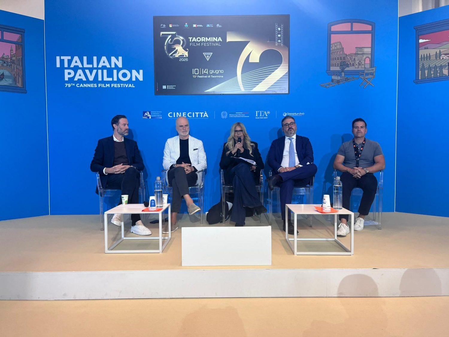 @Acireale Social
