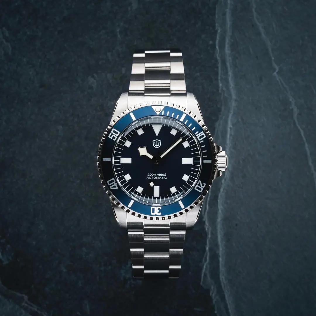 @watchdives
