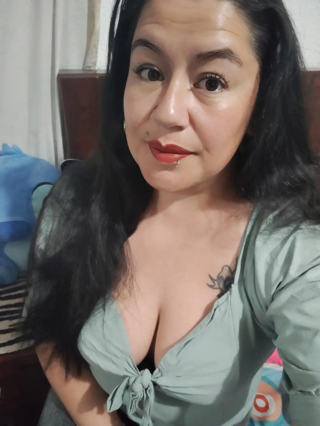 @jazminvalencia305