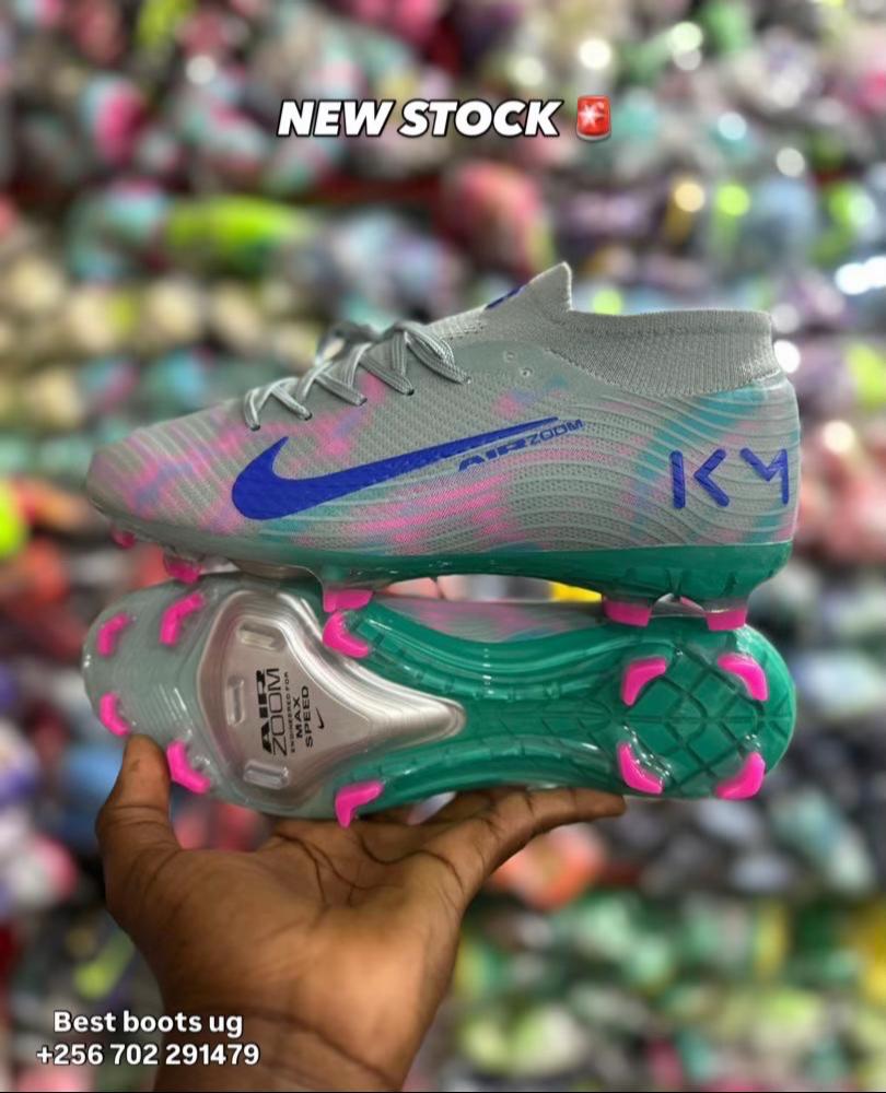 @Best Soccer Boots | UG