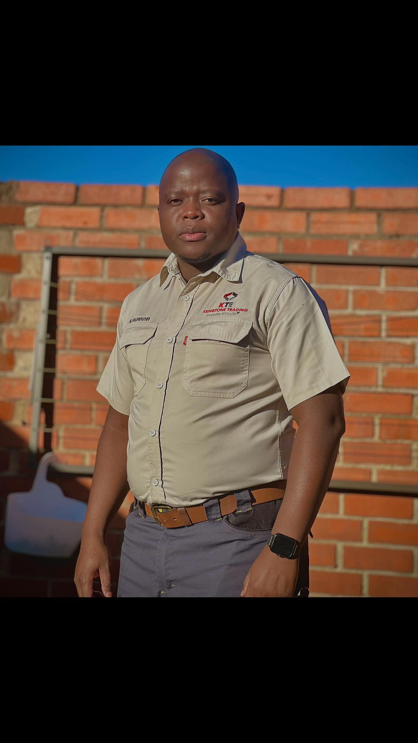 @Ndzumbu🇿🇦