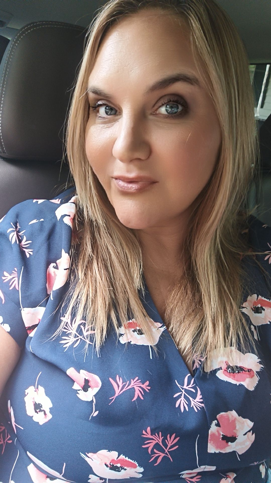@AshleyChalet