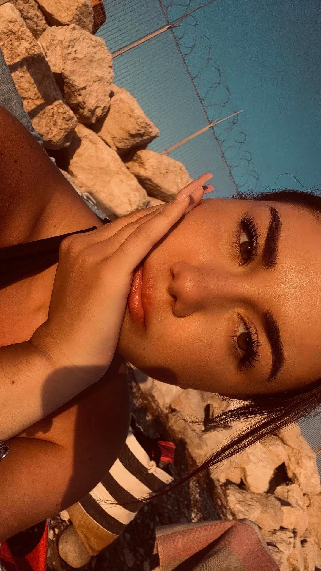 @nefelii