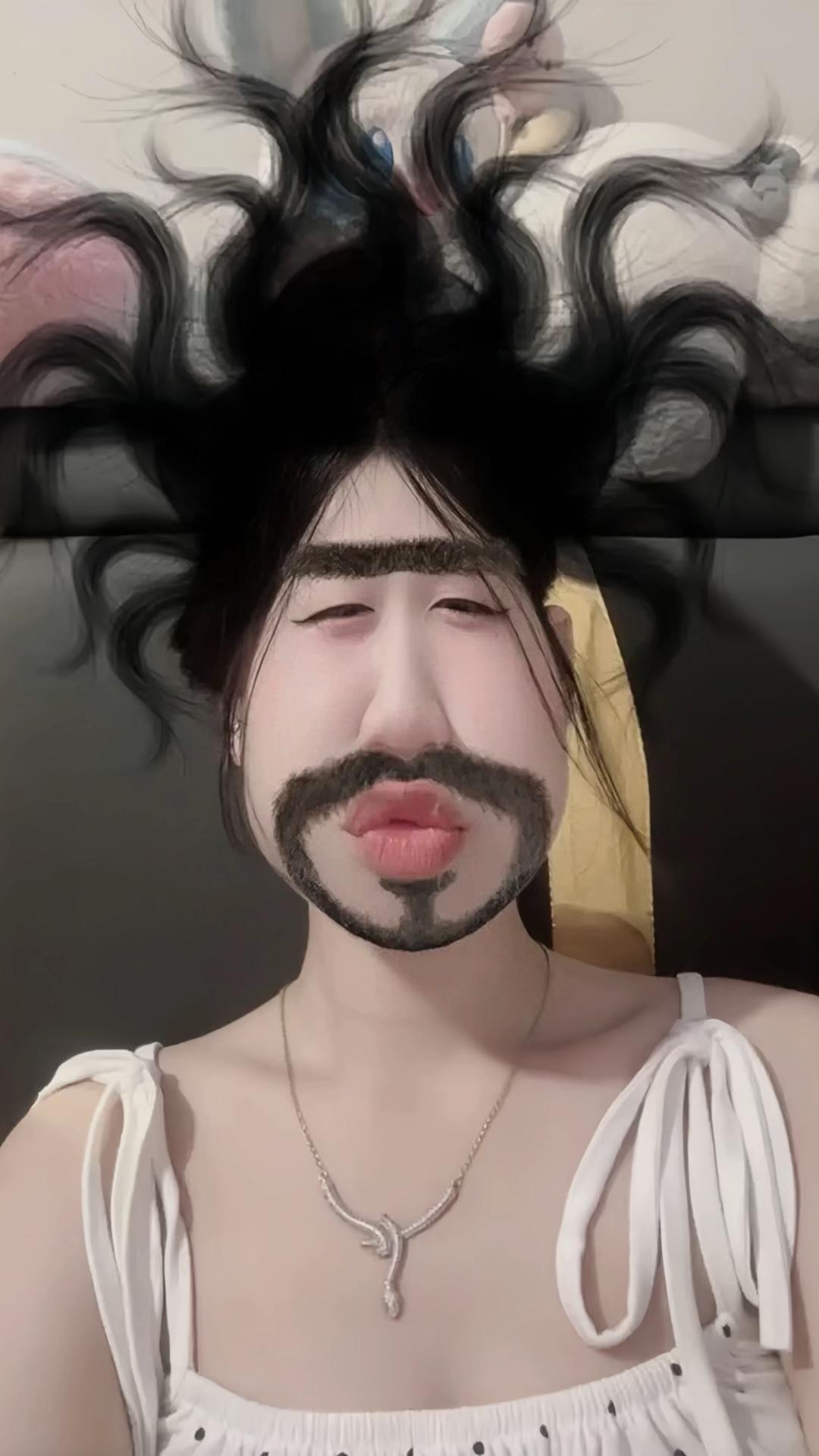 @Lynaa