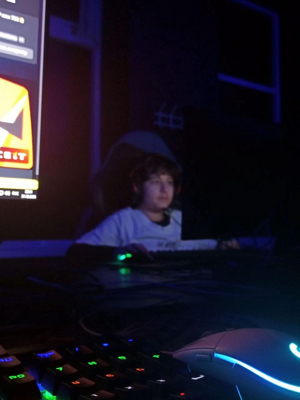 @n1xwar
