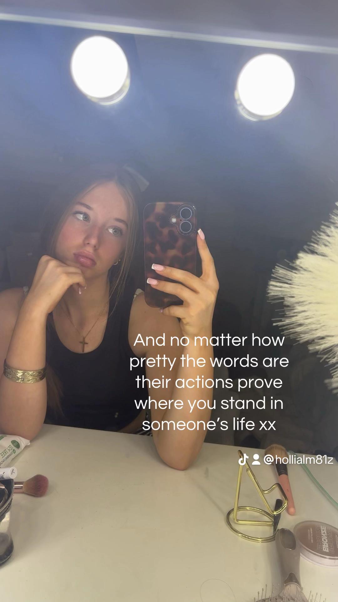 @Holls