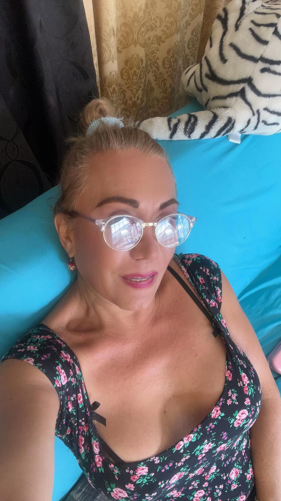 @genesisauba