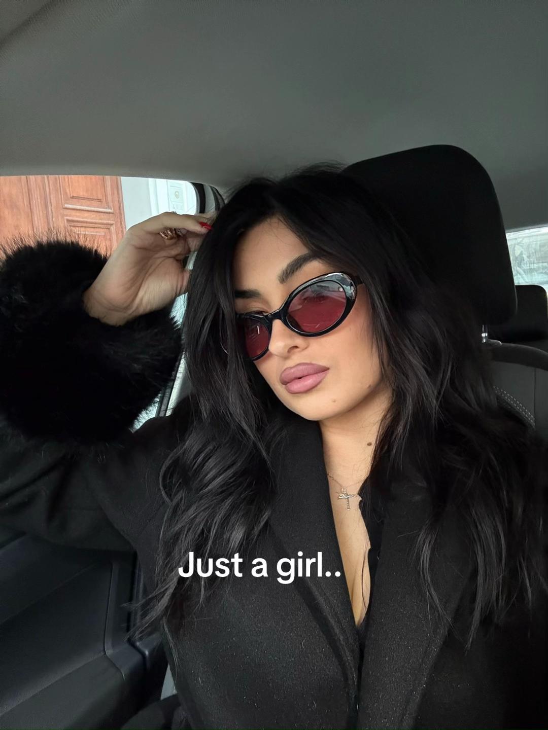 @𝓕💋