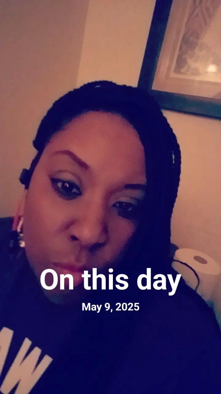 @Royal_Lounge__