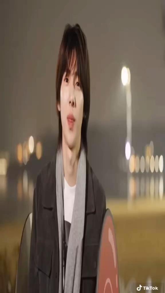 @𝐋𝐨𝐫𝐞𝐞𝐧💞