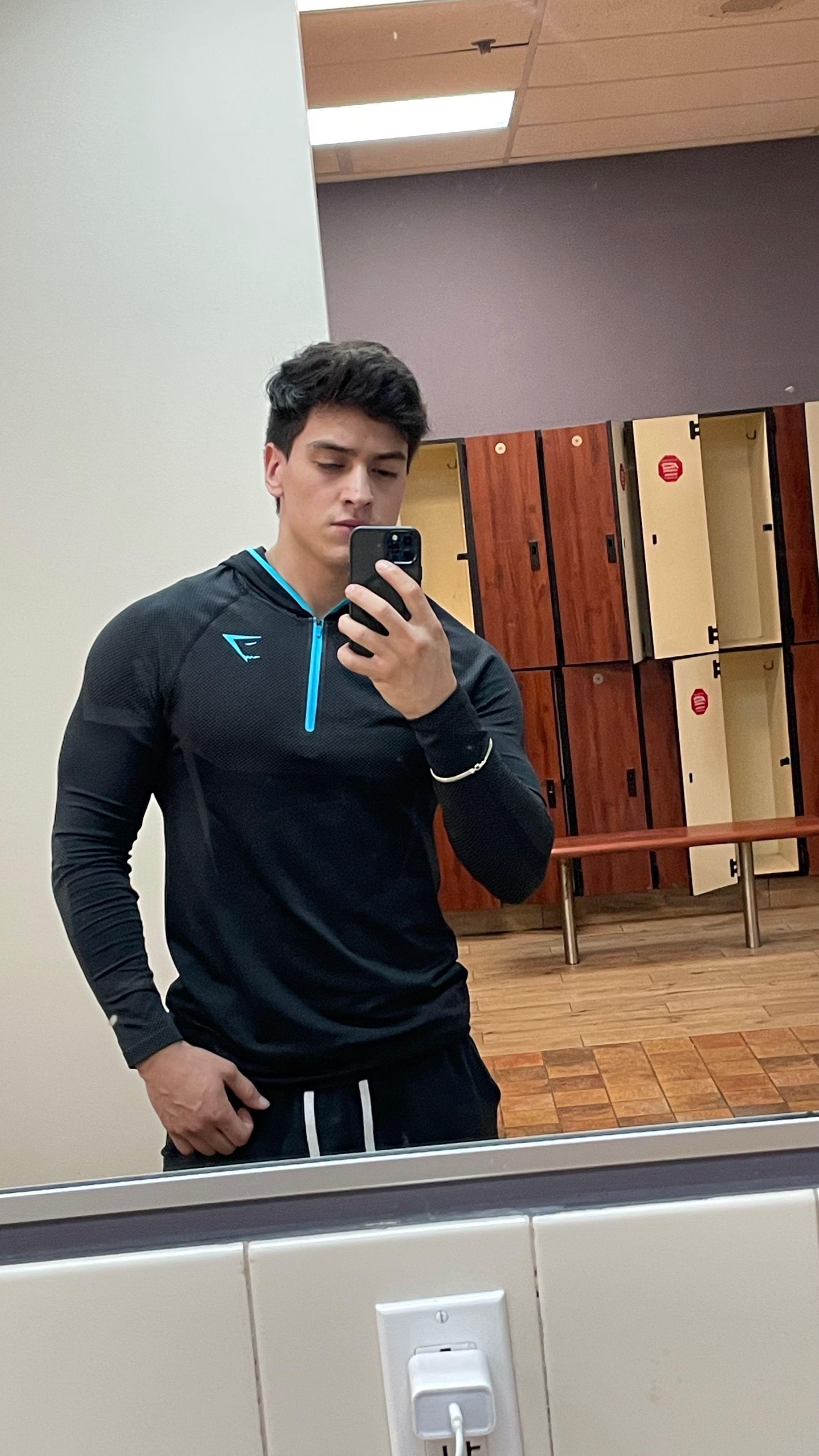 @iivann11