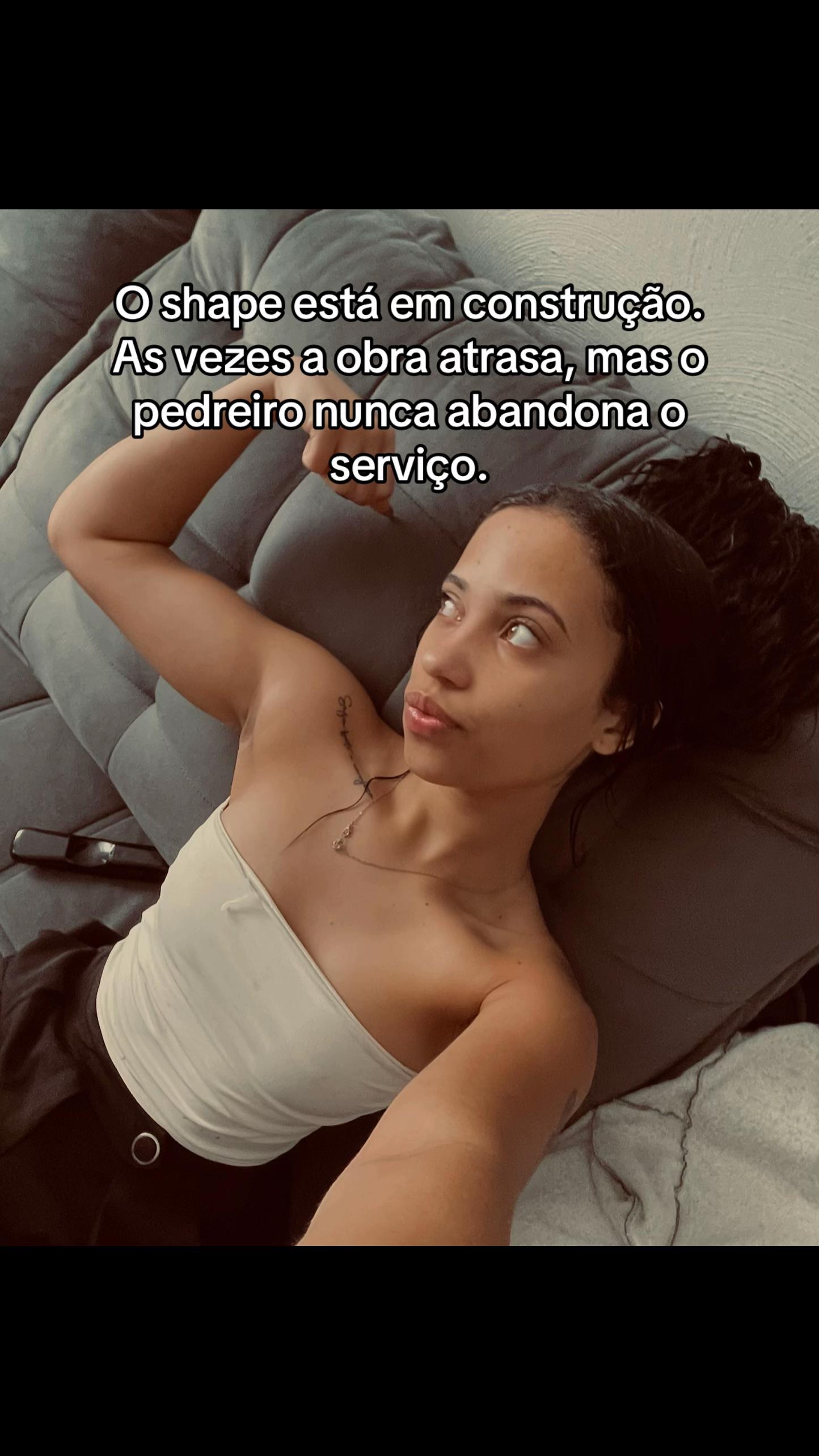 @Emy_