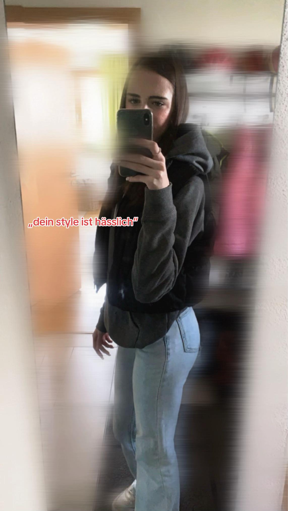 @๐ณ๐.๐๐๐๐