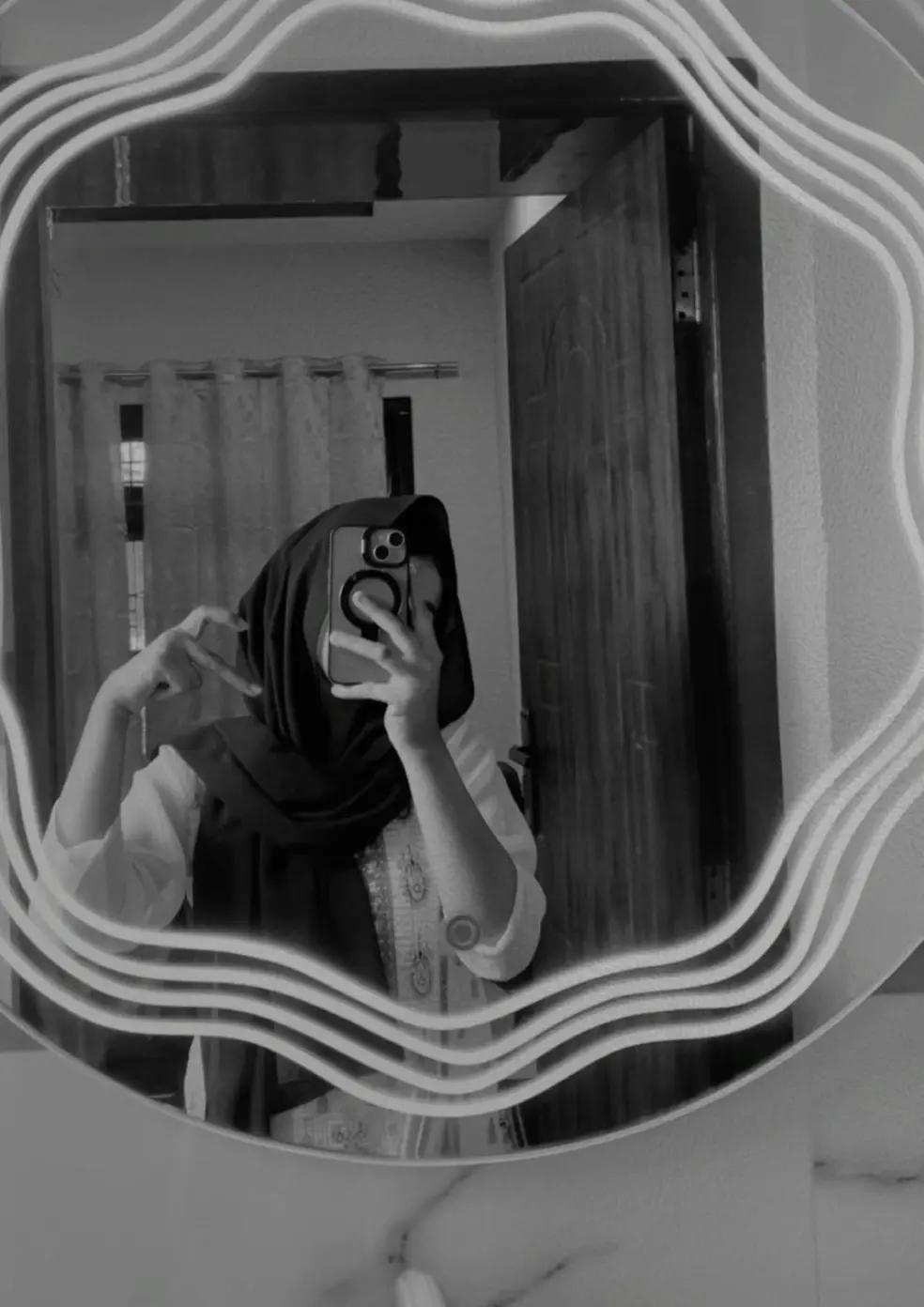 @MUسKAN..AخTar..MIrجا🚩