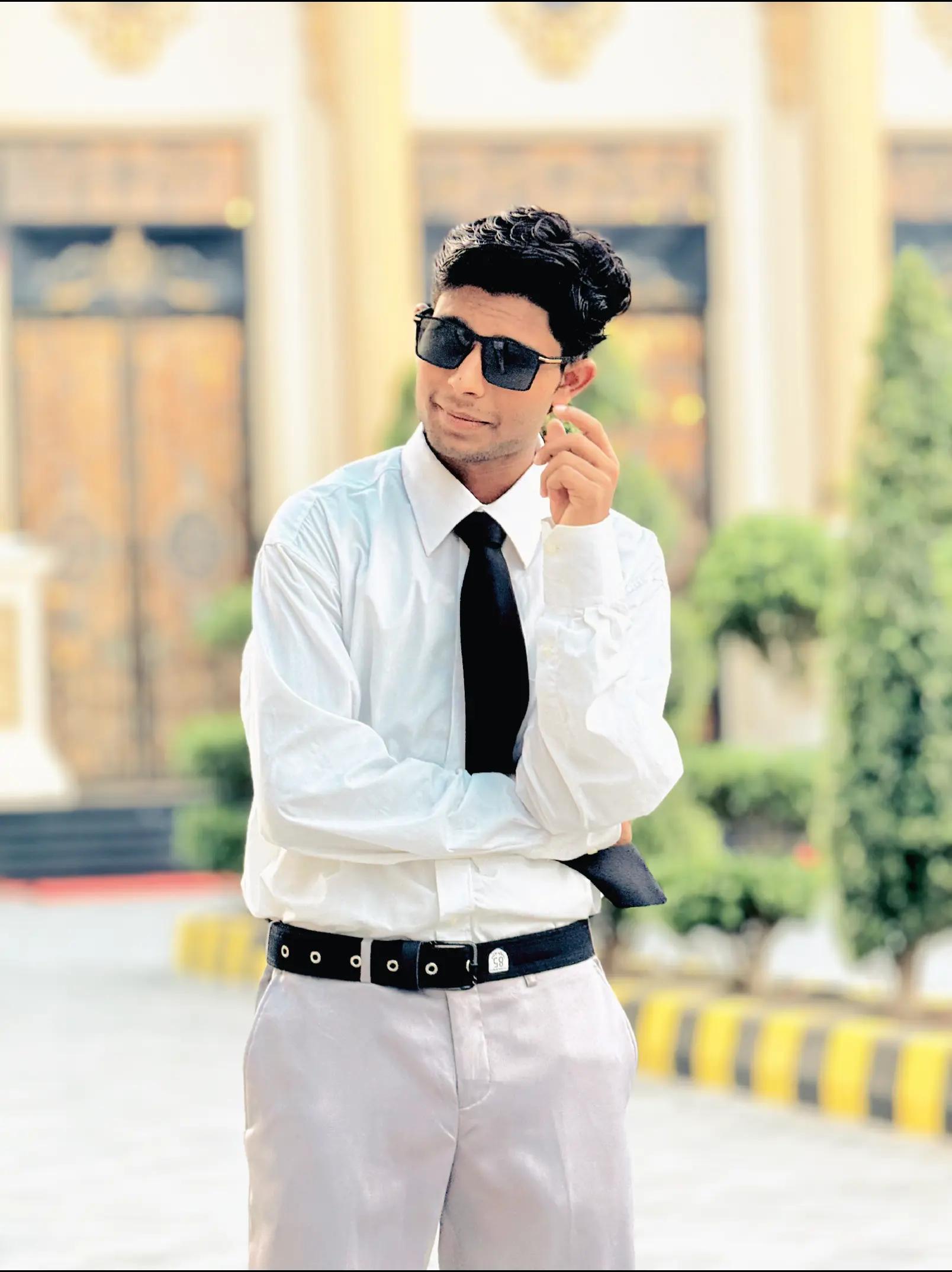 @Pakistani boy