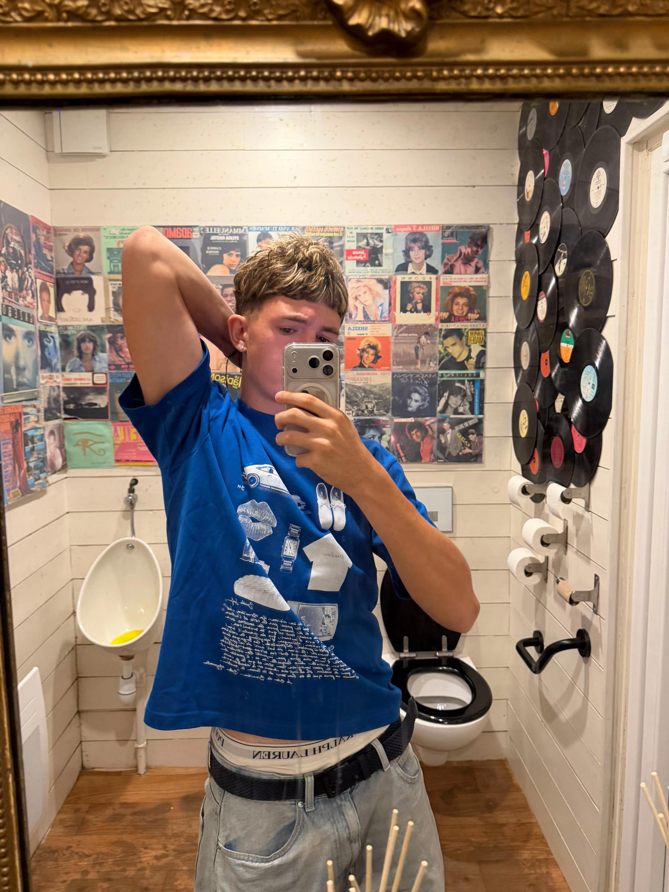 @Virgule