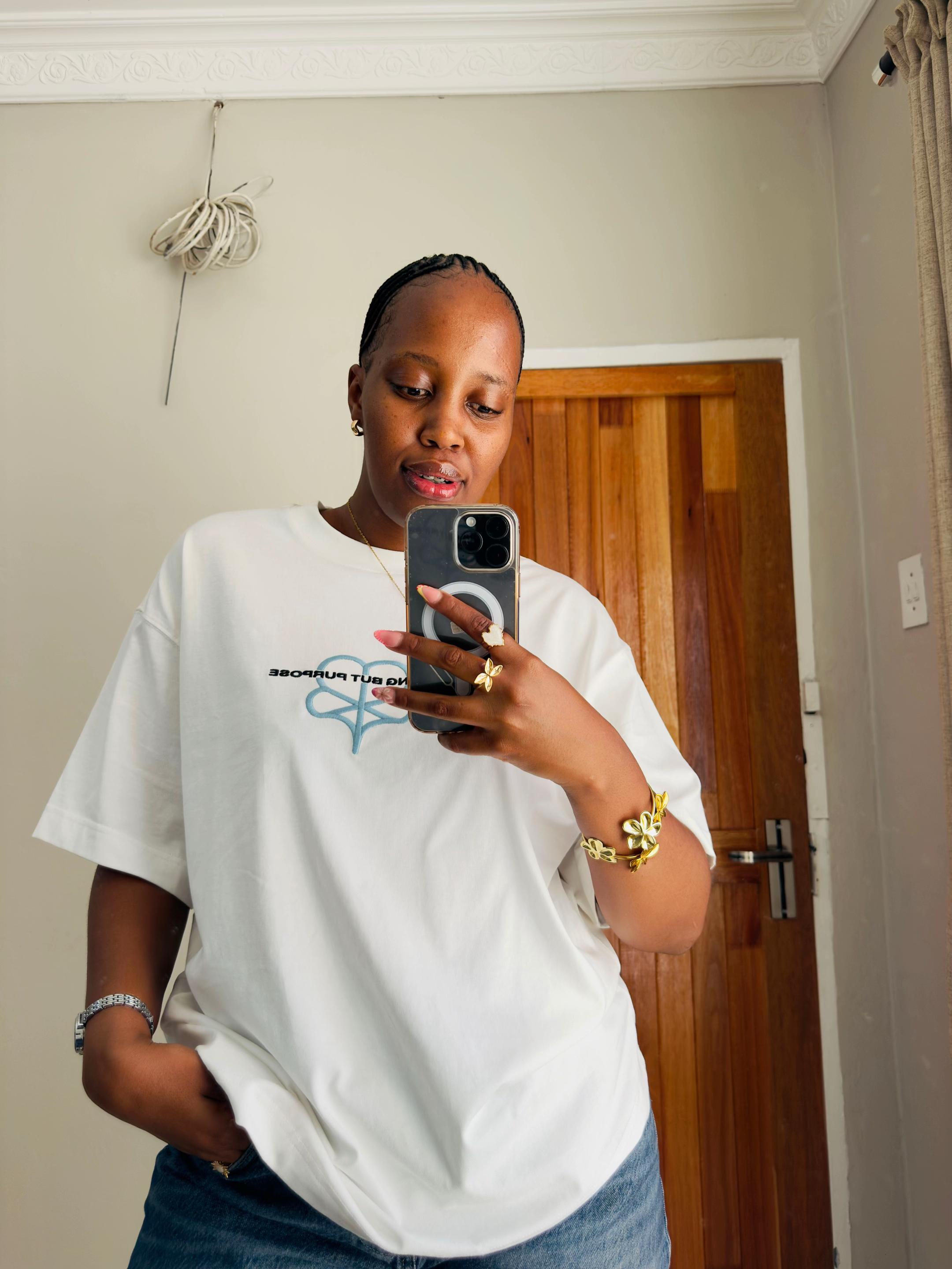 @Florence Makosholo 💫
