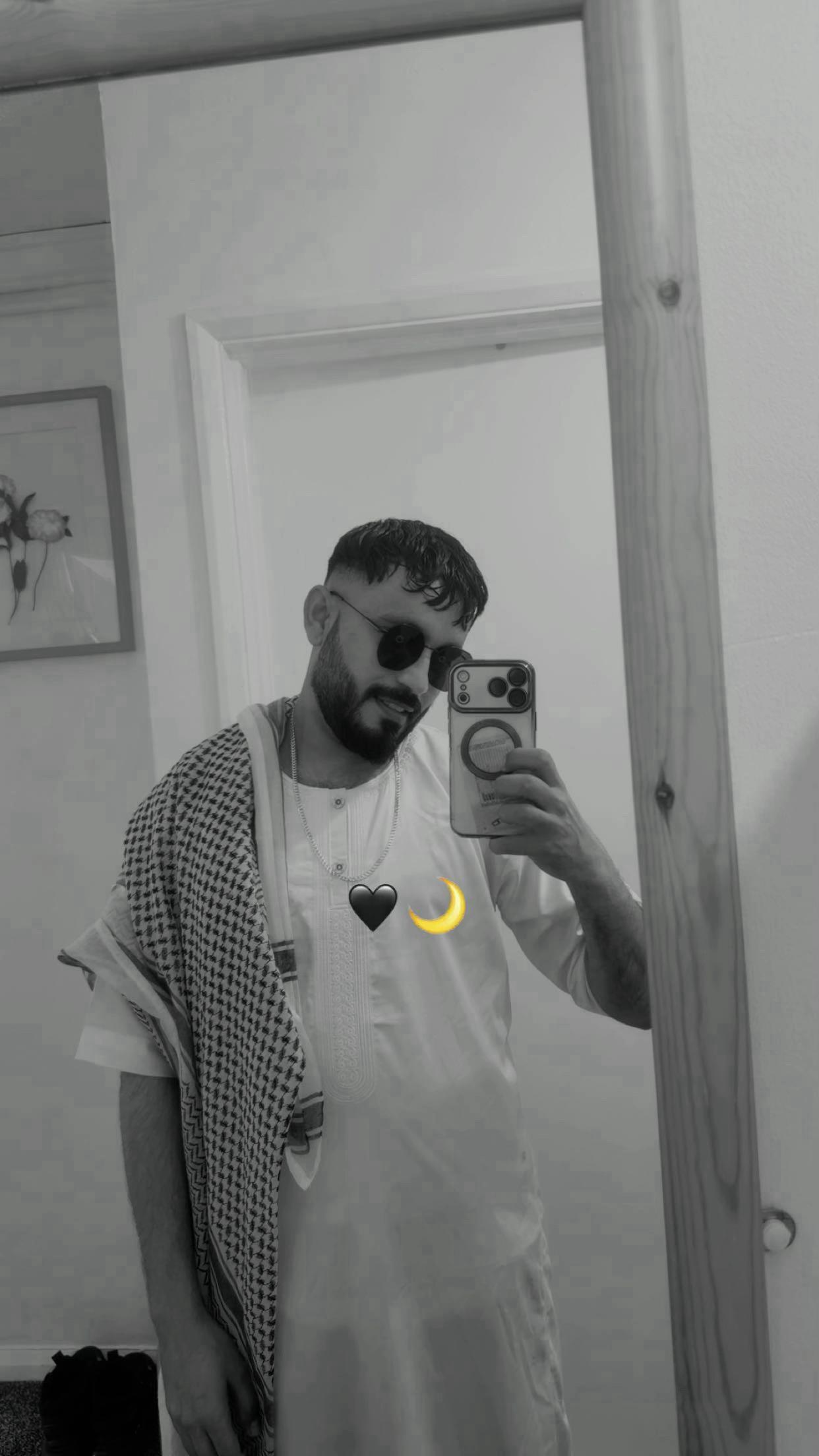 @✌️MR✌️ kashmiri🇬🇧