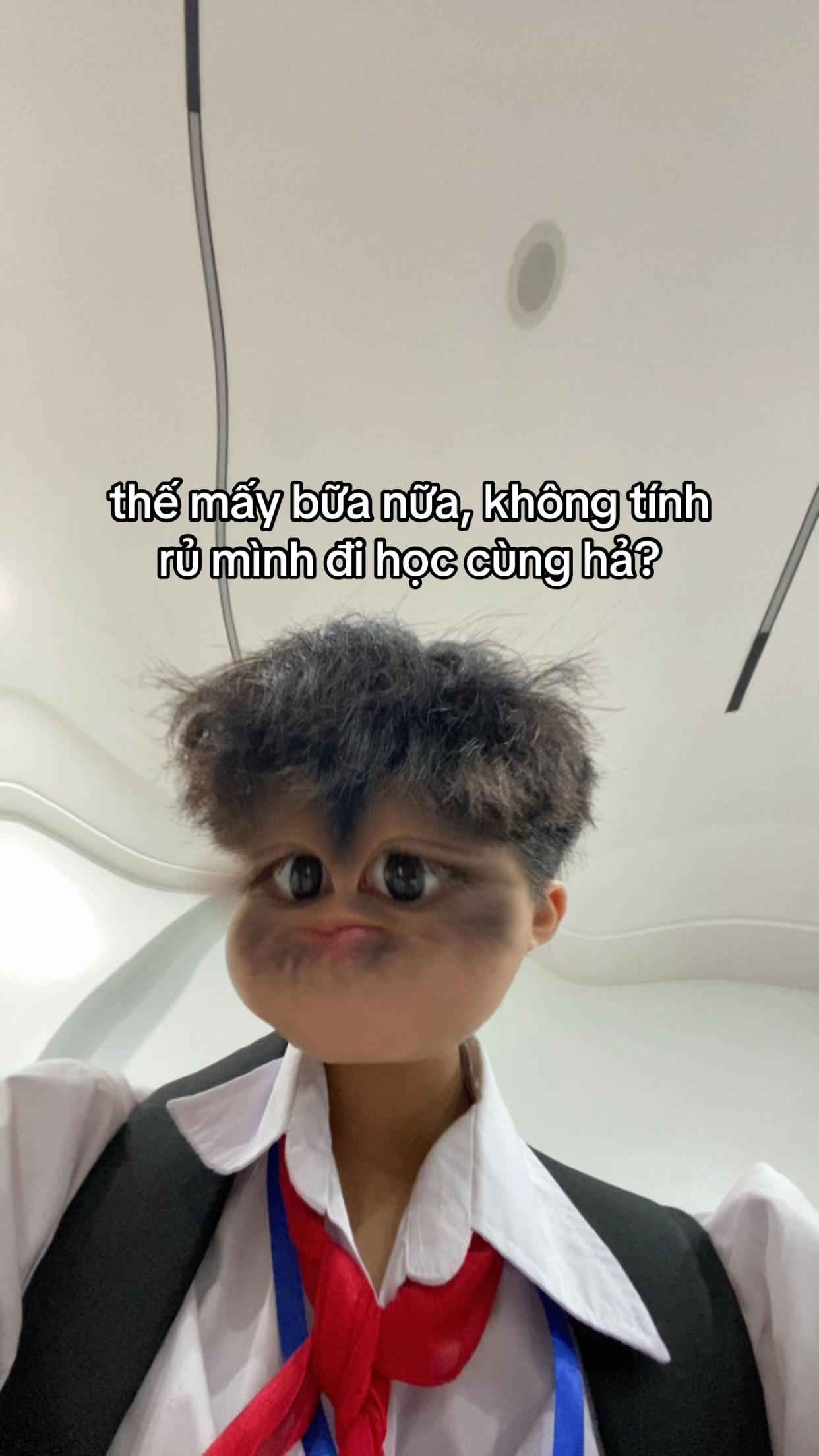@mặt dính khẩu trang