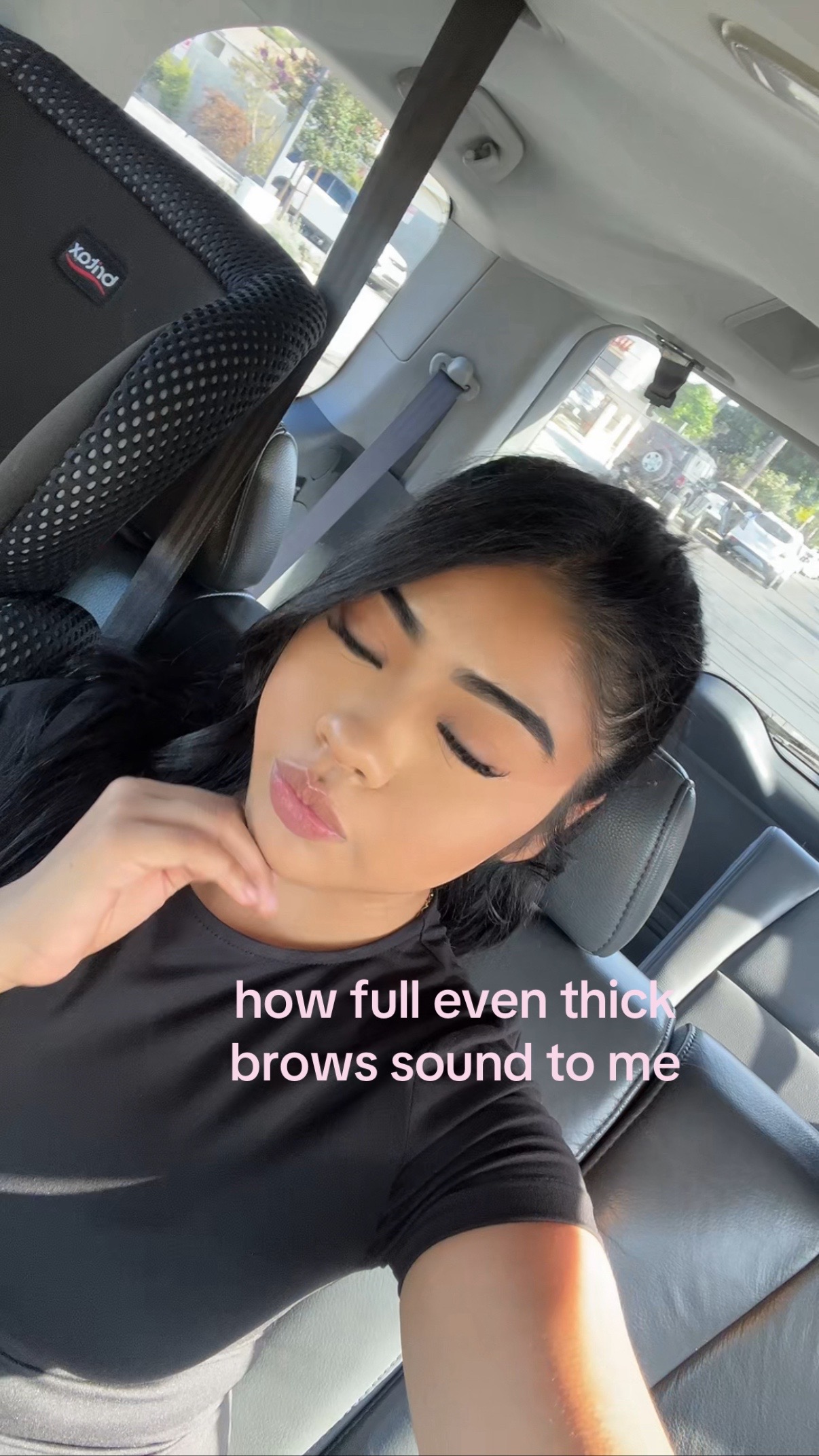 @⃟