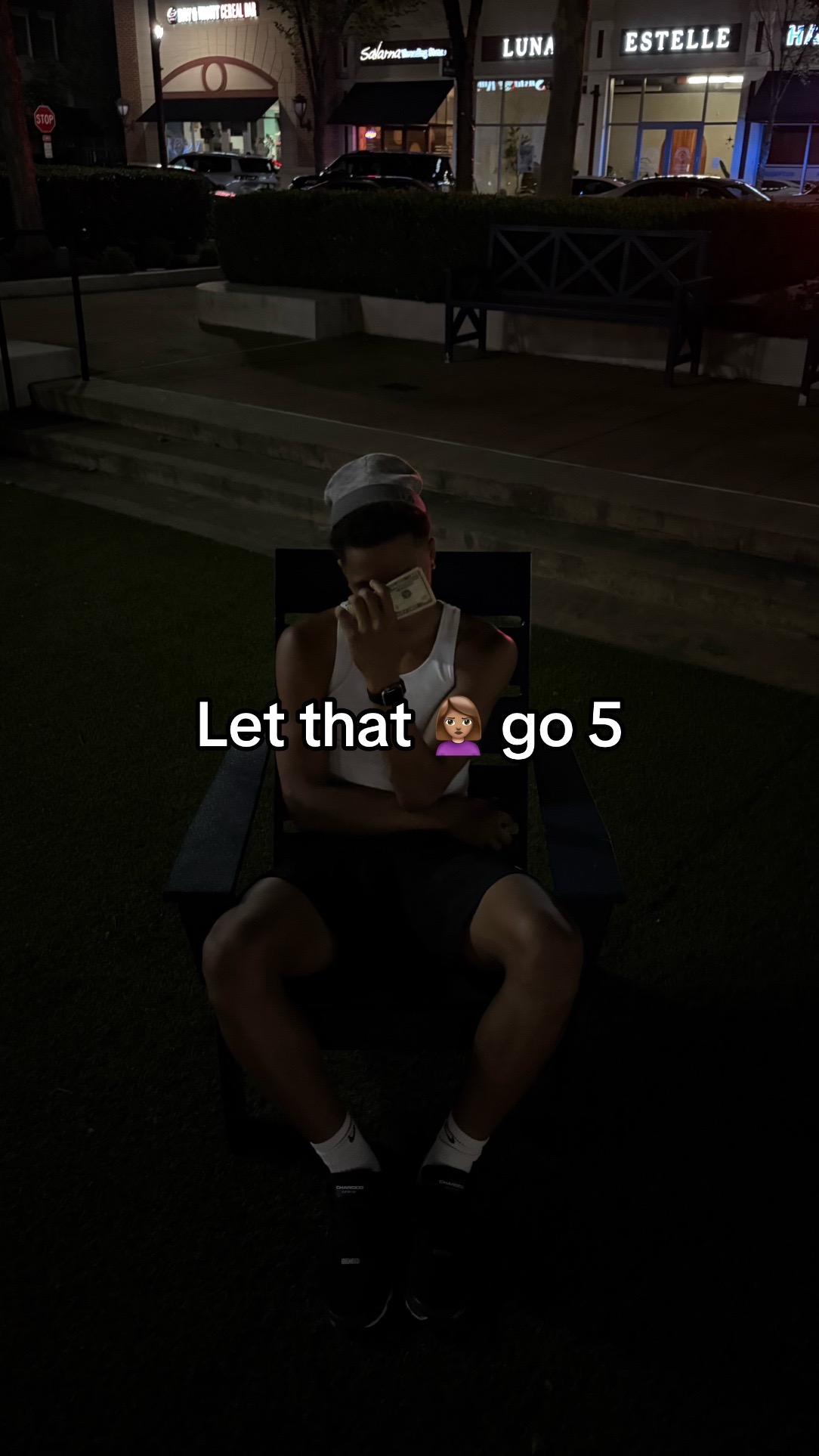 @️
