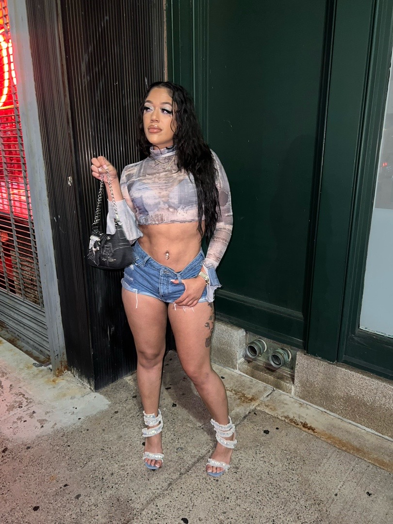 @ItsNana