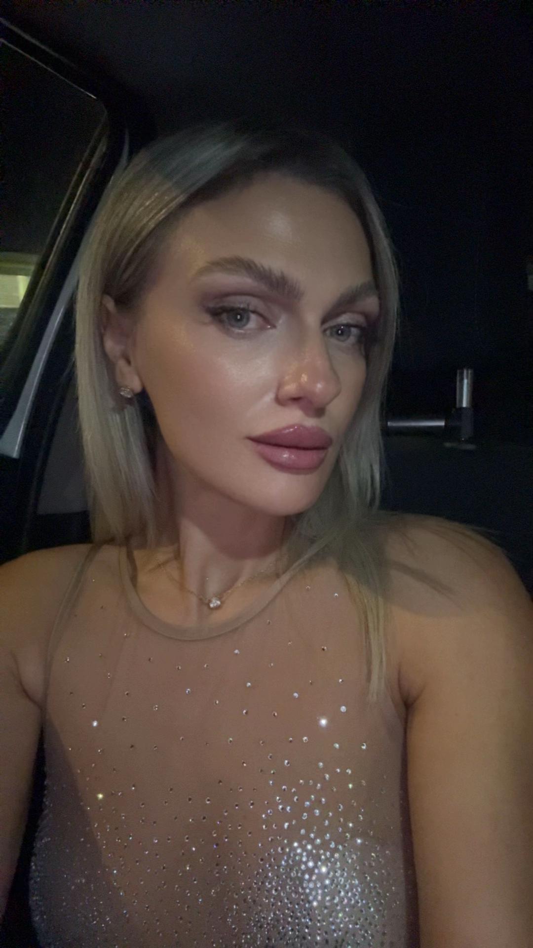 @Dya ᥫ᭡ 👸🏼
