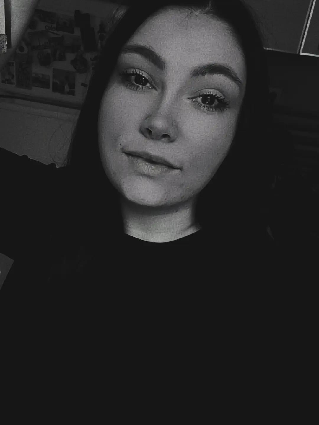 @Анђаааа🥀