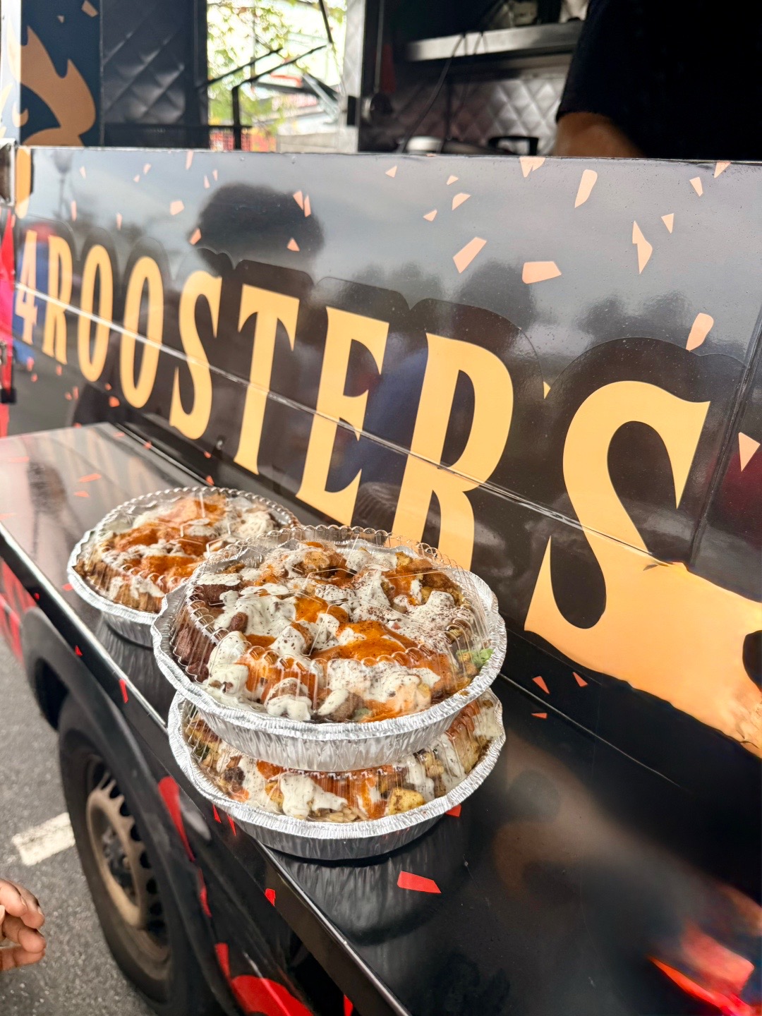 @4 Roosters