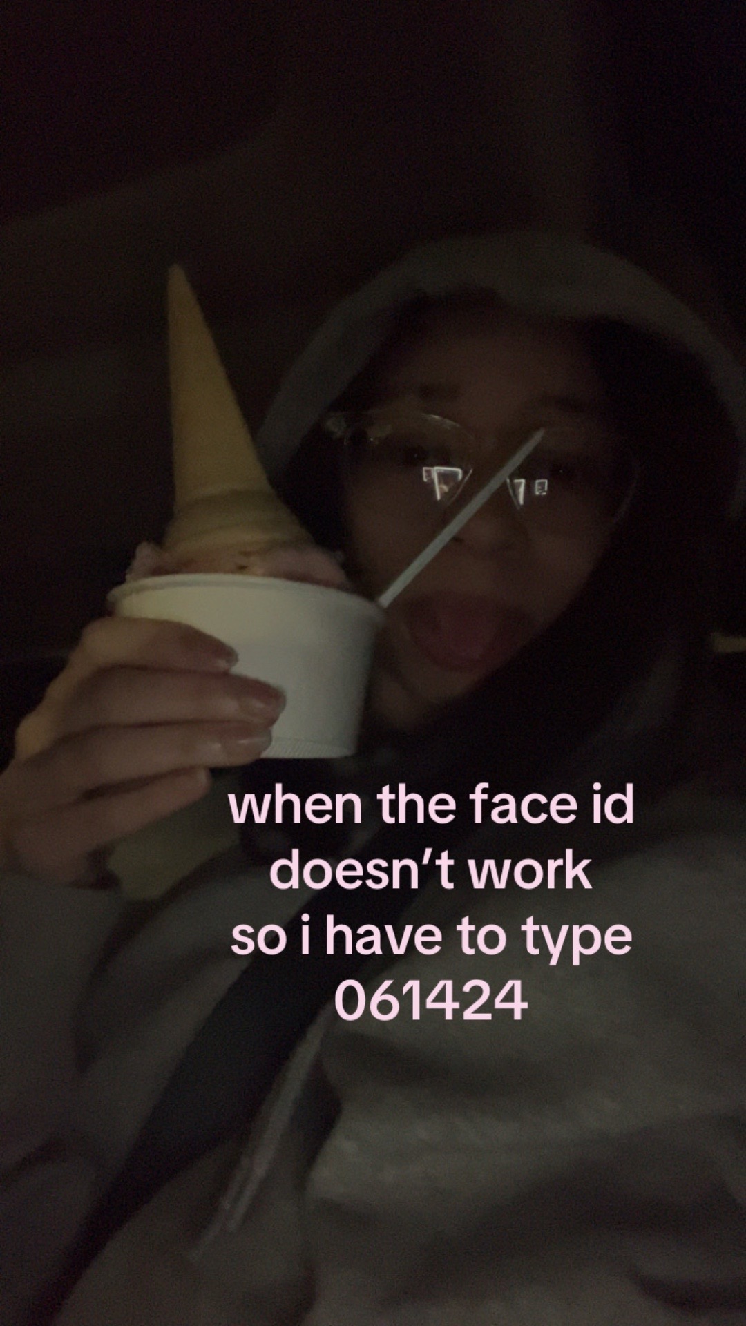 @👀