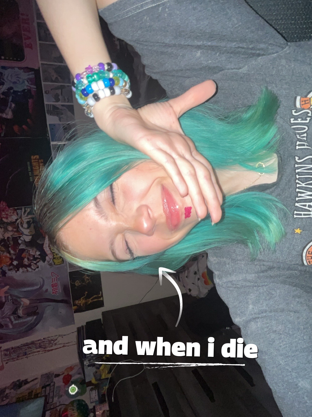 @◞