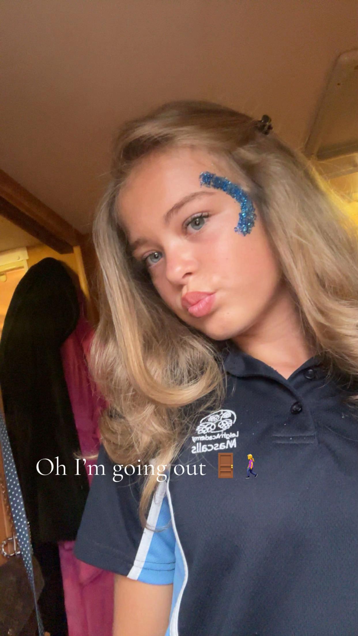 @𝐑𝐨𝐱𝐲🤍🪩