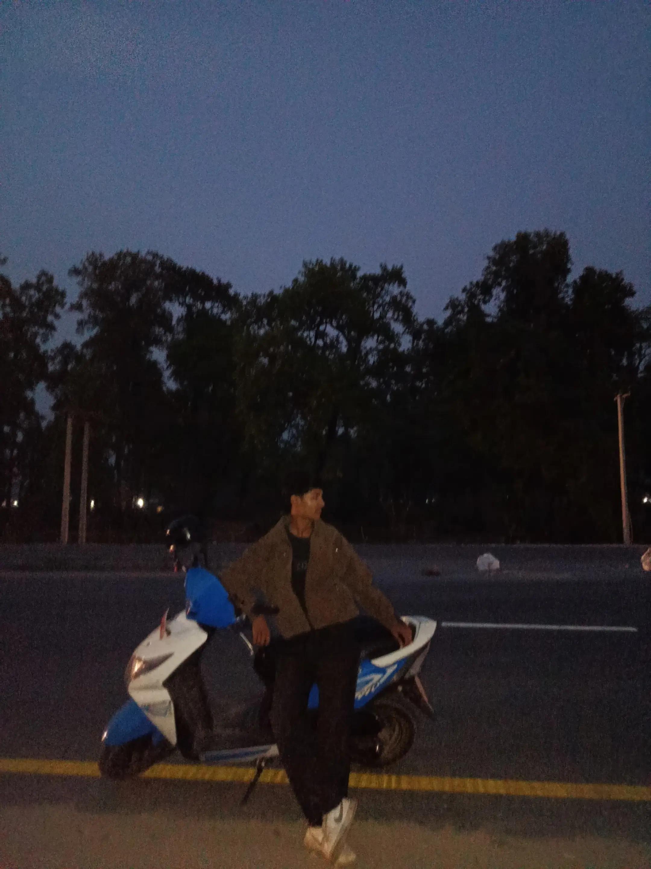 @AAYUSHMAN.USERZ