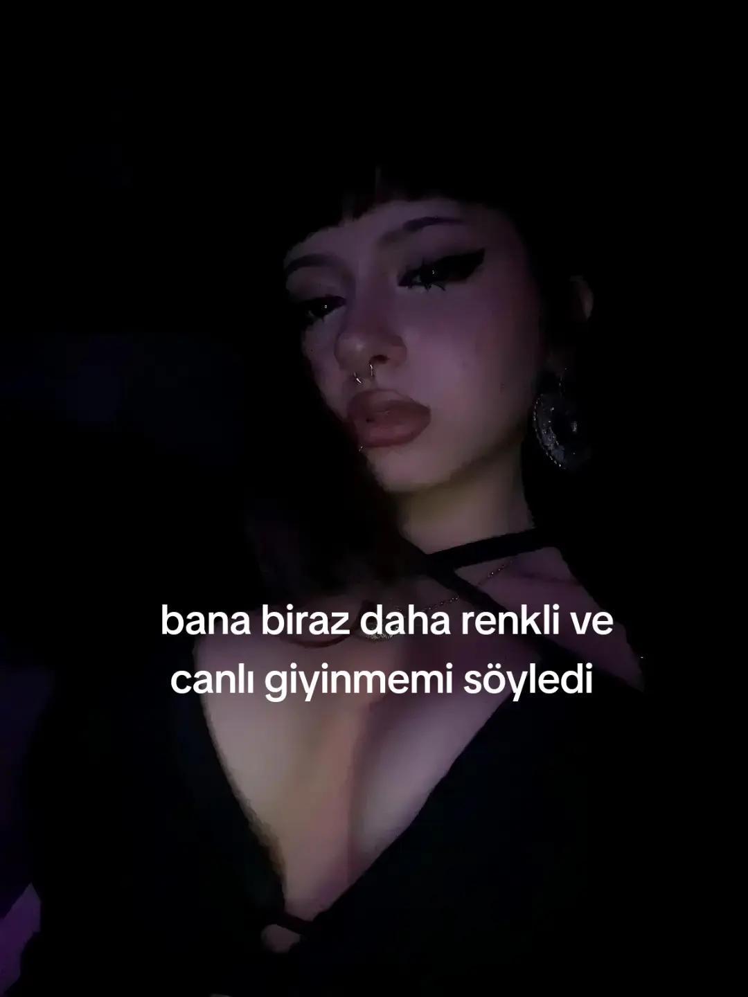 @👻