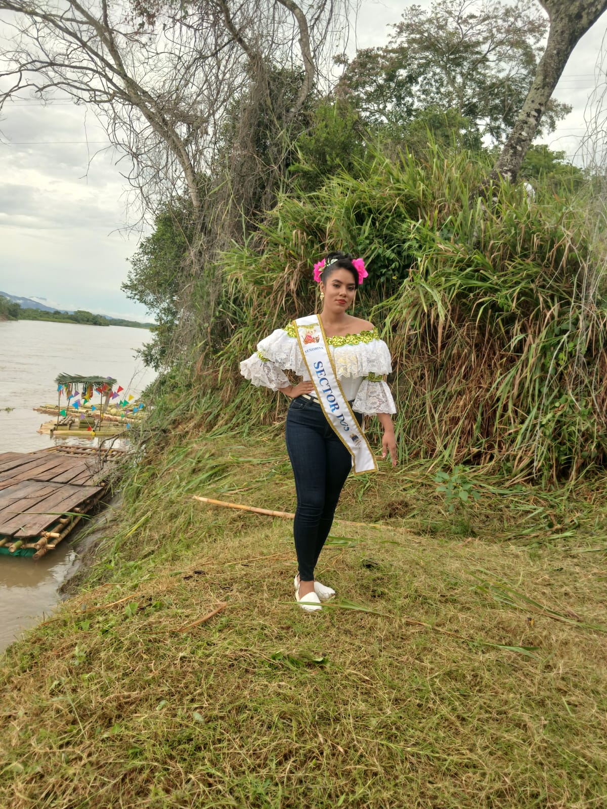 @Linda Lozano